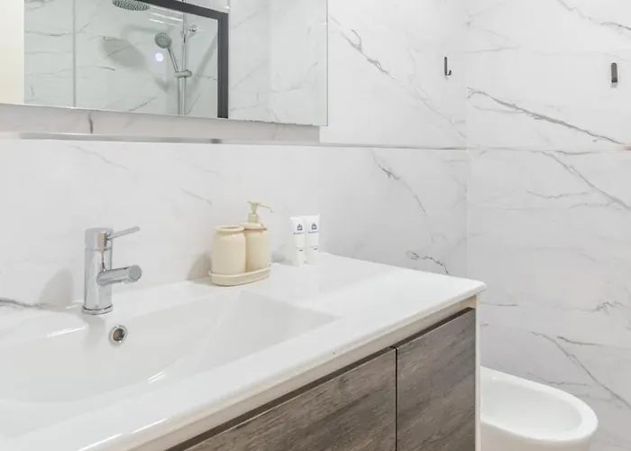 Apartman Spacious & Stylish Flat With Garage By Hostwise Ermesinde