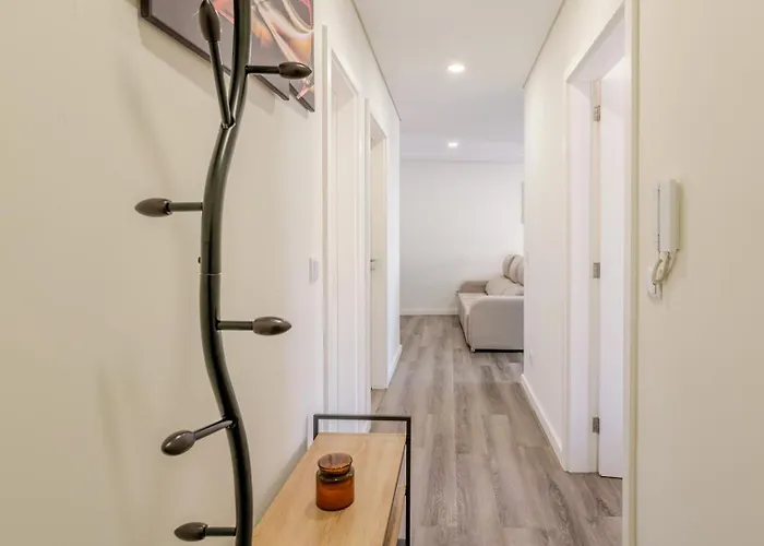 Apartment Spacious & Stylish Flat With Garage By Hostwise Ermesinde