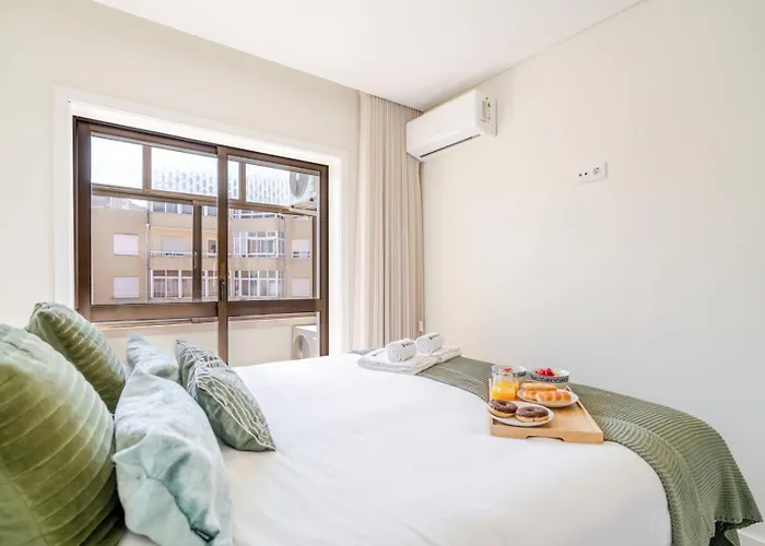 Spacious & Stylish Flat With Garage By Hostwise * Ermesinde