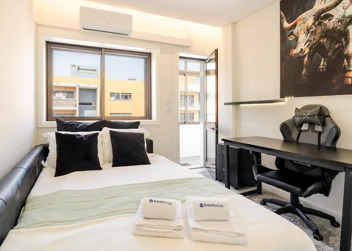 Spacious & Stylish Flat With Garage By Hostwise Ermesinde