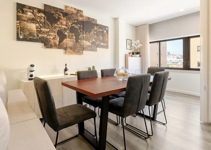 Spacious & Stylish Flat With Garage By Hostwise * Ermesinde