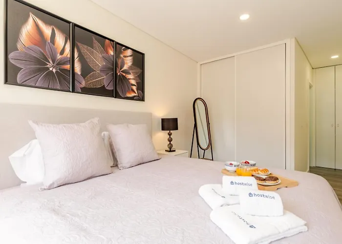 Apartment Spacious & Stylish Flat With Garage By Hostwise Ermesinde